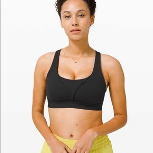 NWT lululemon stash it all bra black 6